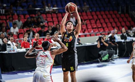 PBA: TNT rallies from 20 down to beat Phoenix in crucial win.